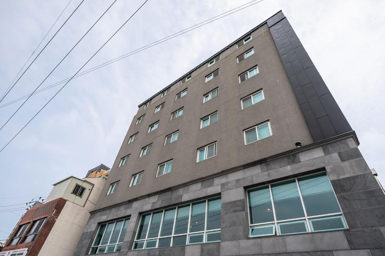 Hotel Rest Seogwipo Exterior photo
