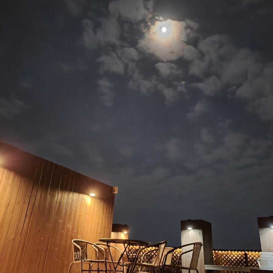 Hotel Rest Seogwipo Exterior photo