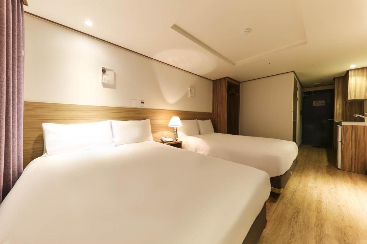 Hotel Rest Seogwipo Exterior photo