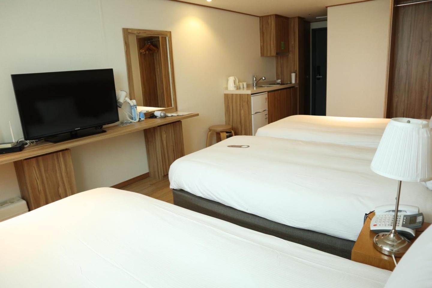 Hotel Rest Seogwipo Exterior photo