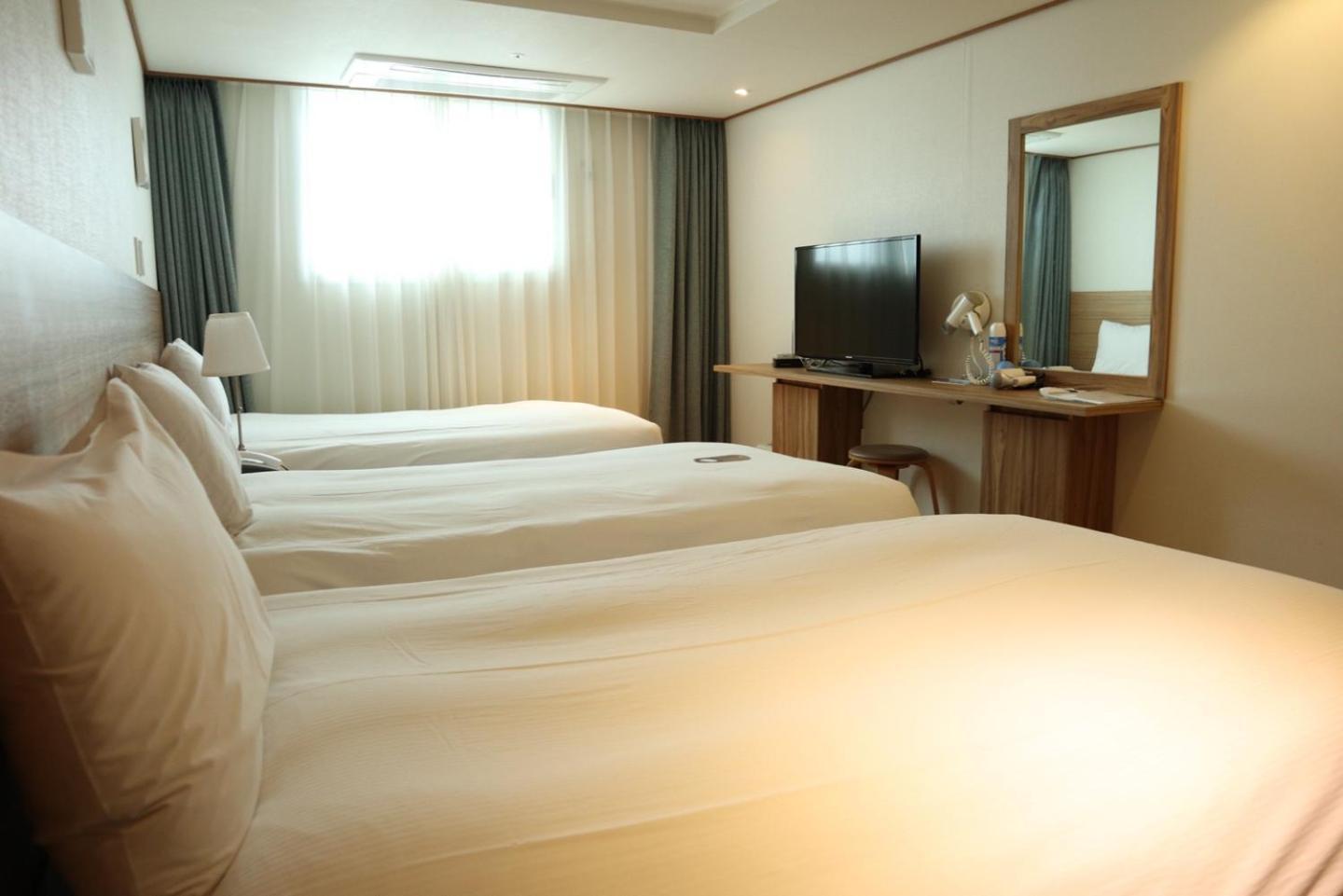 Hotel Rest Seogwipo Exterior photo