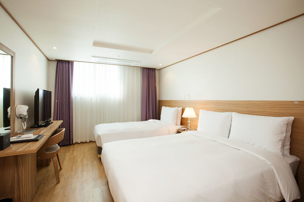 Hotel Rest Seogwipo Exterior photo