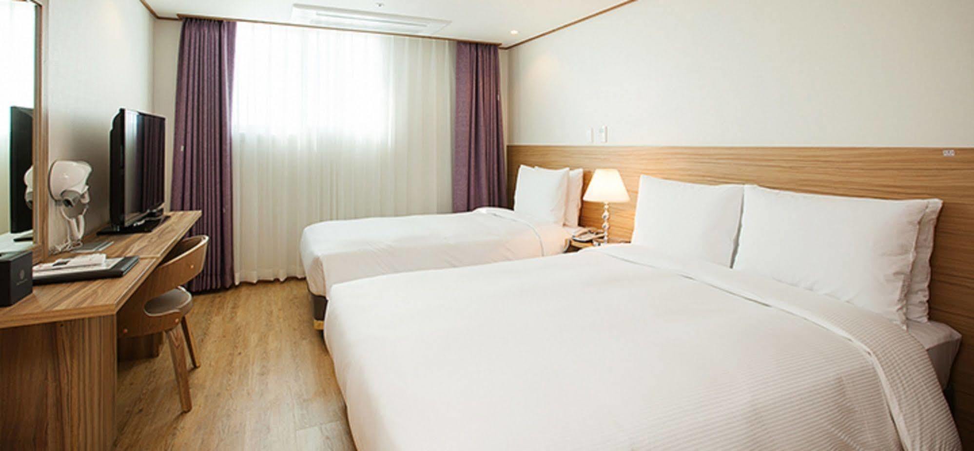 Hotel Rest Seogwipo Exterior photo